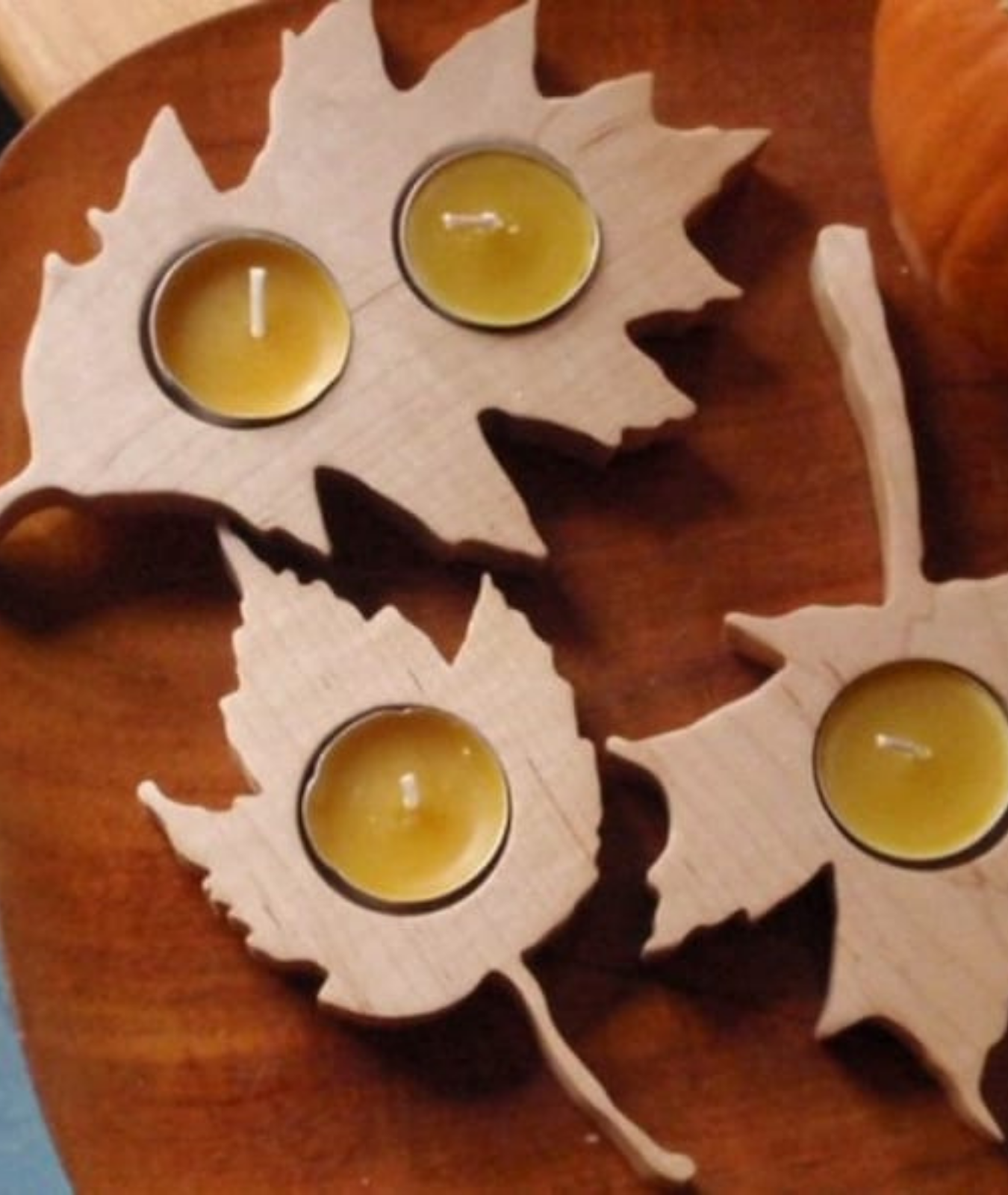 Maple  Leaves Style Wooden Tealight Holders
